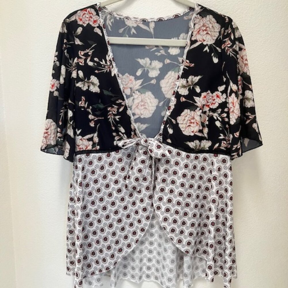 Baby Doll Empire Waist Front Tie Top, Medium. Coquette Style Flutter Sleeves
